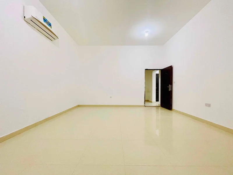 استوديو رائع للإيجار في أبوظبي بين الجسرين (بين جسريْن) بالقرب من مول المقطع62867832611331112