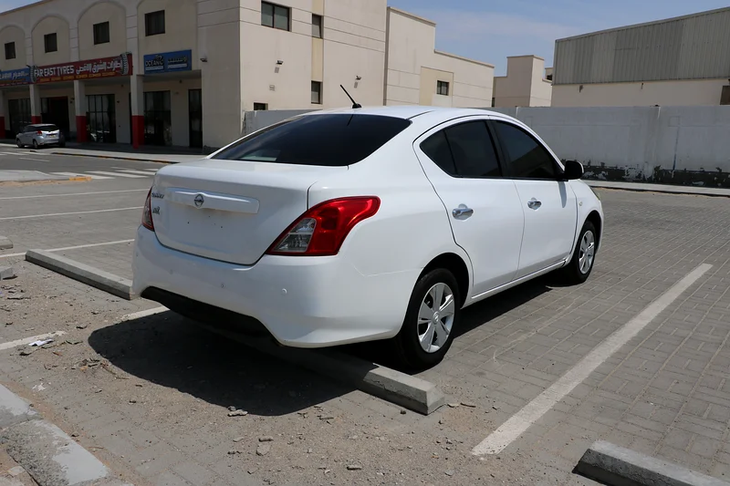 Nissan Sunny 1.5 SV 201963148167573634113