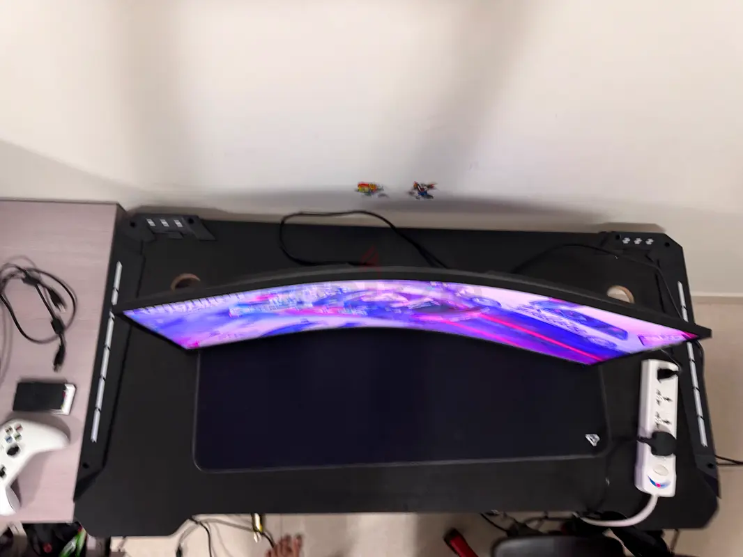 Gaming monitor63256598460161111