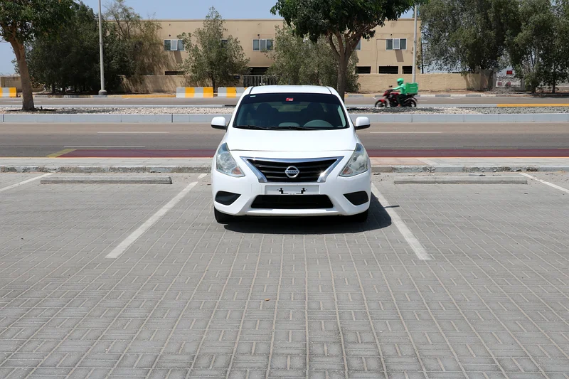 Nissan Sunny 1.5 SV 201963148167573634112