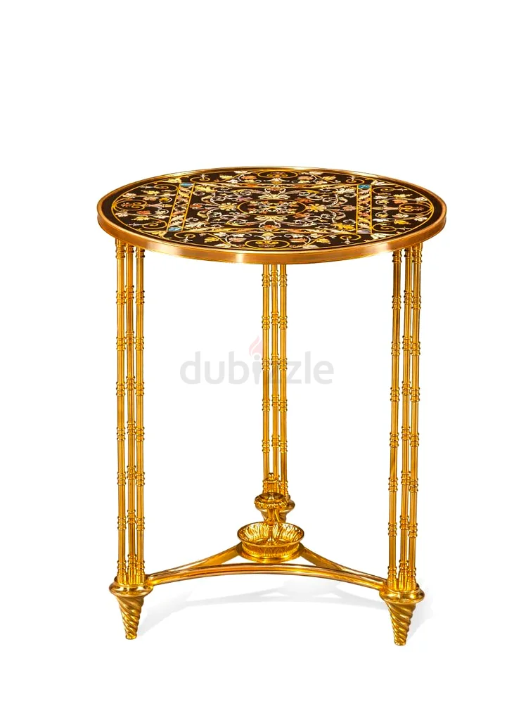 طاولة جانبية خمرية رائعة من الذهب مع تصميم معقد632078935804181114