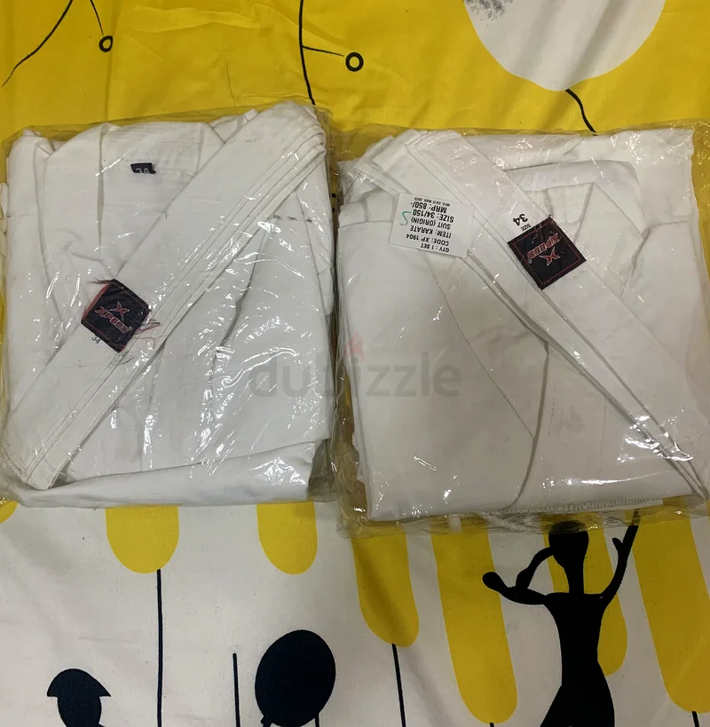 Kids karate dress (unused)for sale( size 34)63239078436611112