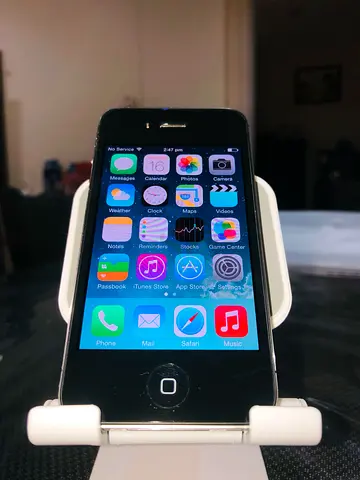 iPHONE 4 16GB