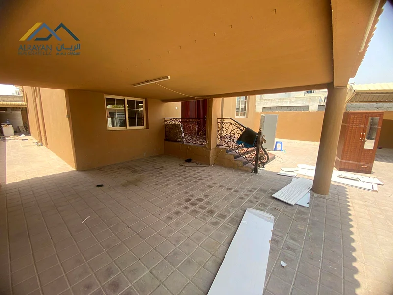 Do not miss your opportunity to rent an excellent villa with spacious areas and a large setback that can accommodate a number of cars, and a large yar62868796945026113