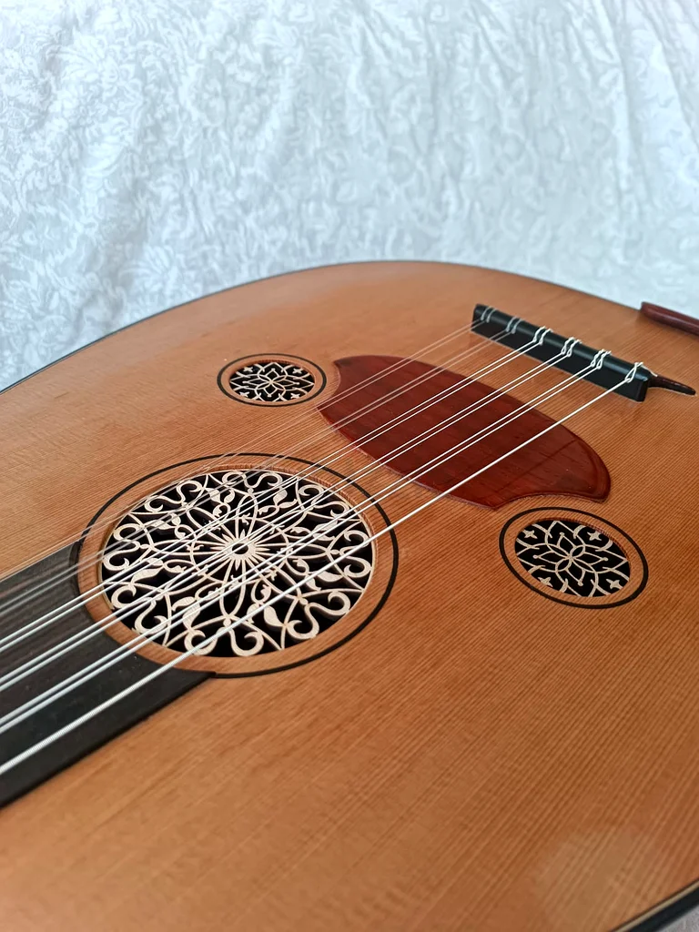 Turkish oud returned, Turkish oud63227279906689113