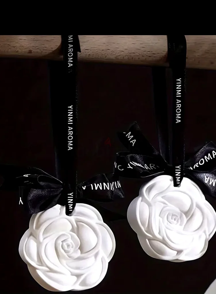 موزعات صغيرة للسيارة والخزانة مع عطر63172209745667112