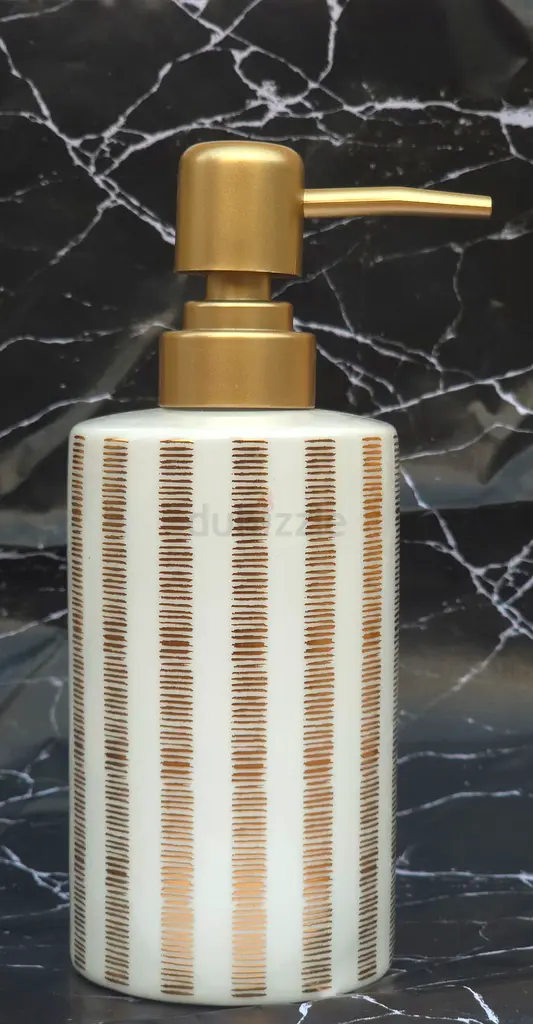 Chic Ceramic Soap Dispenser - Elegant Home Accessory