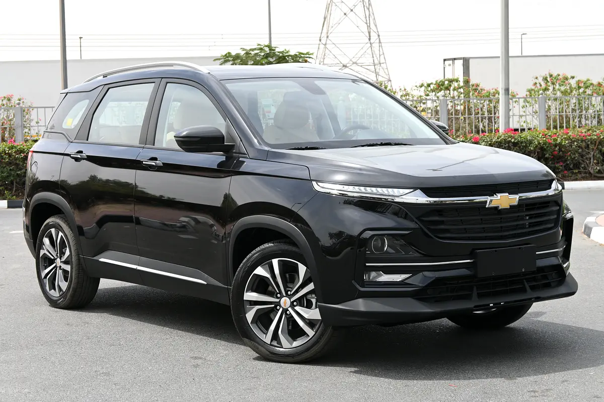 Chevrolet Captiva 2025 — photo 1 of 19