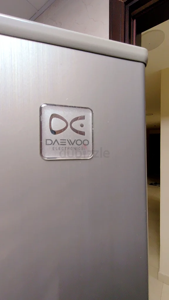 Daewoo Silver/Gray  Big Refrigerator63168055202049112