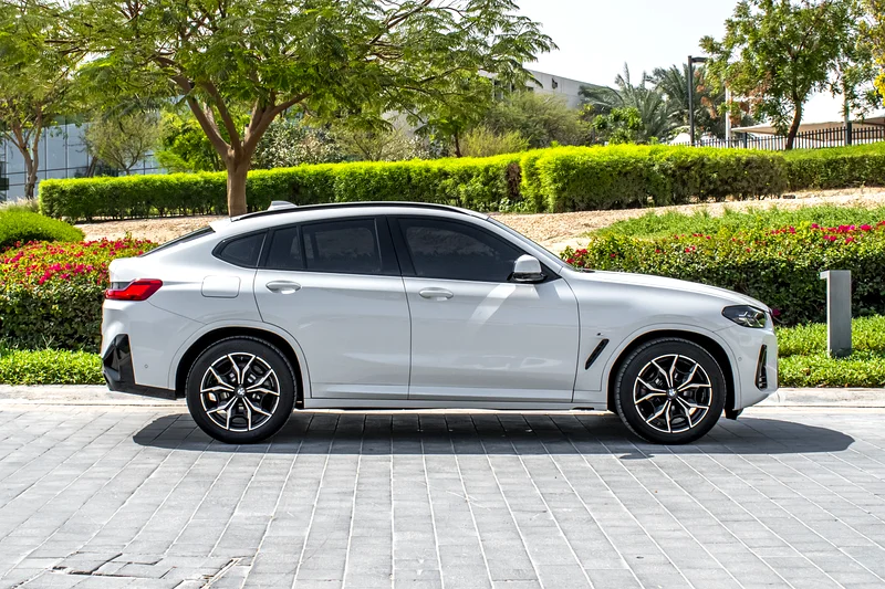 AED 3,100  /MONTH | BMW X4 | M-SPORT | WARRANTY| SERVICE CONTRACT | GCC63232141661827114