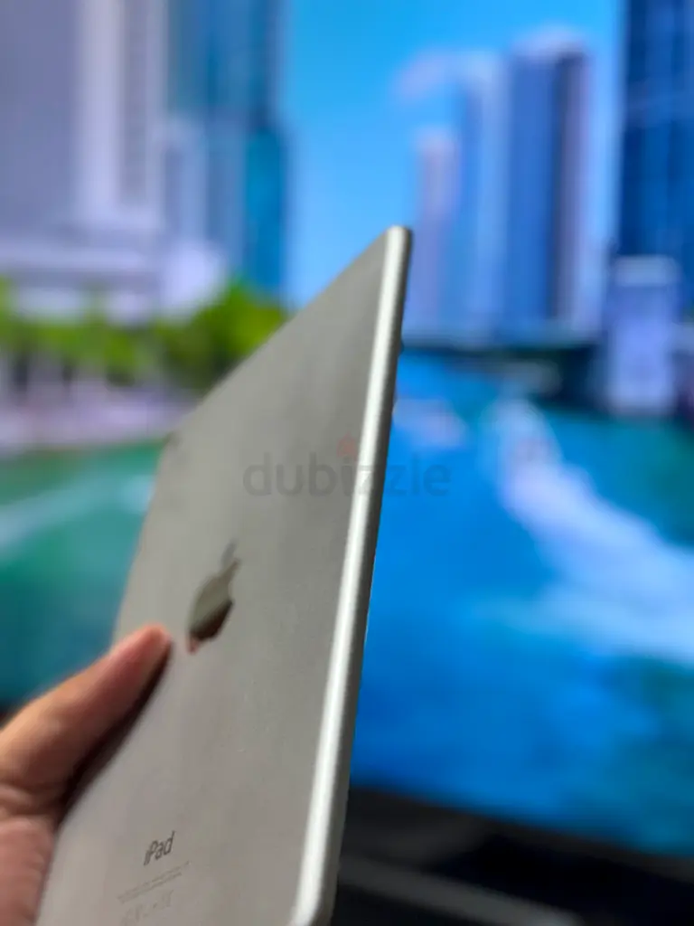 iPad Mini 4 128GB in Low Price63214897567619115
