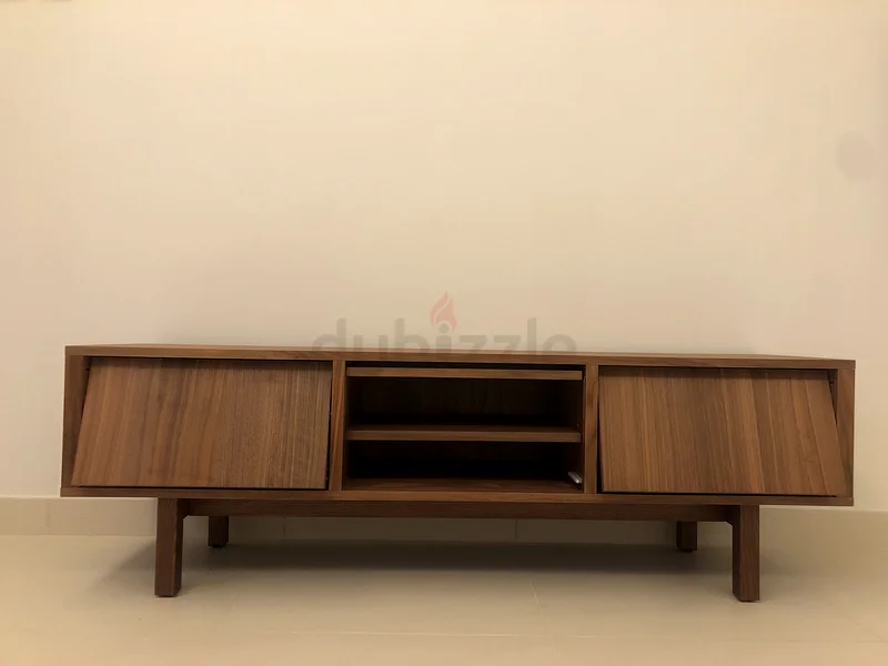 Stylish Modern Wood TV Stand with Storage63180833912067111