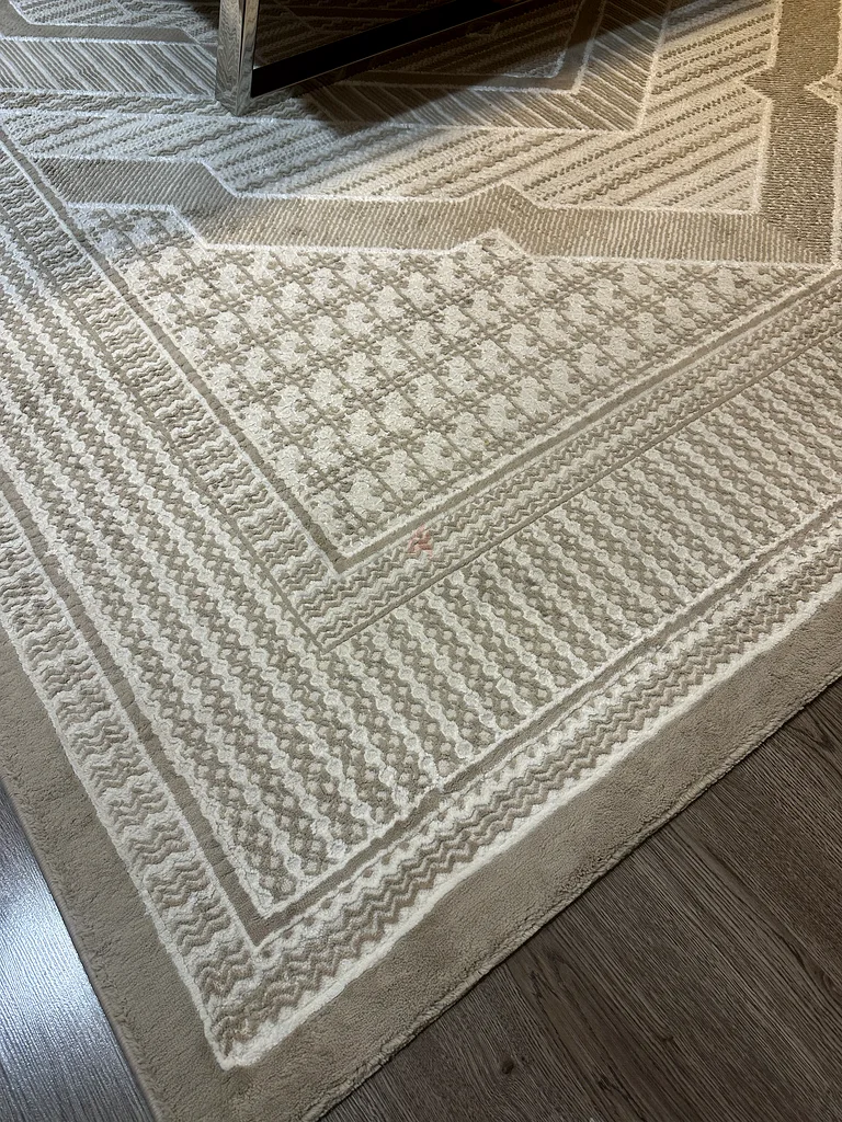 Carpet 250x35063211419655554111