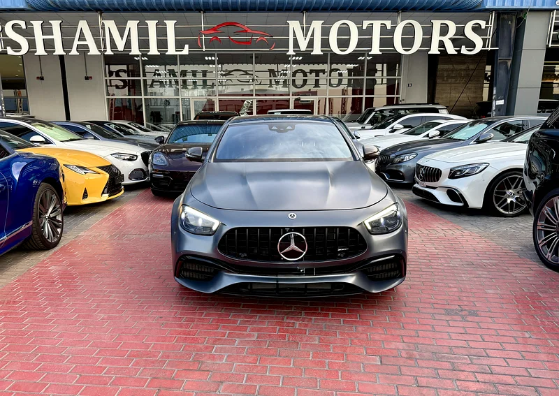 Mercedes E63S AMG63161067580802111