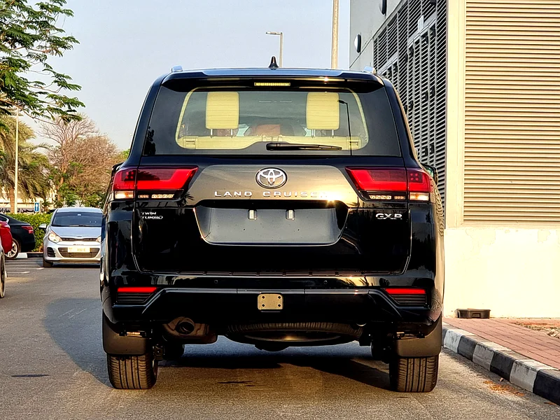 كل جديد لاند كروزر GXR سداسي الأسطوانات توربو AX2-310 202563157882610562113