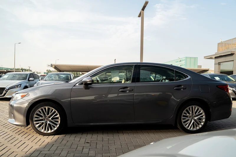 2013 Lexus ES-350 Leather | Sunroof | New Battery63226216439683111