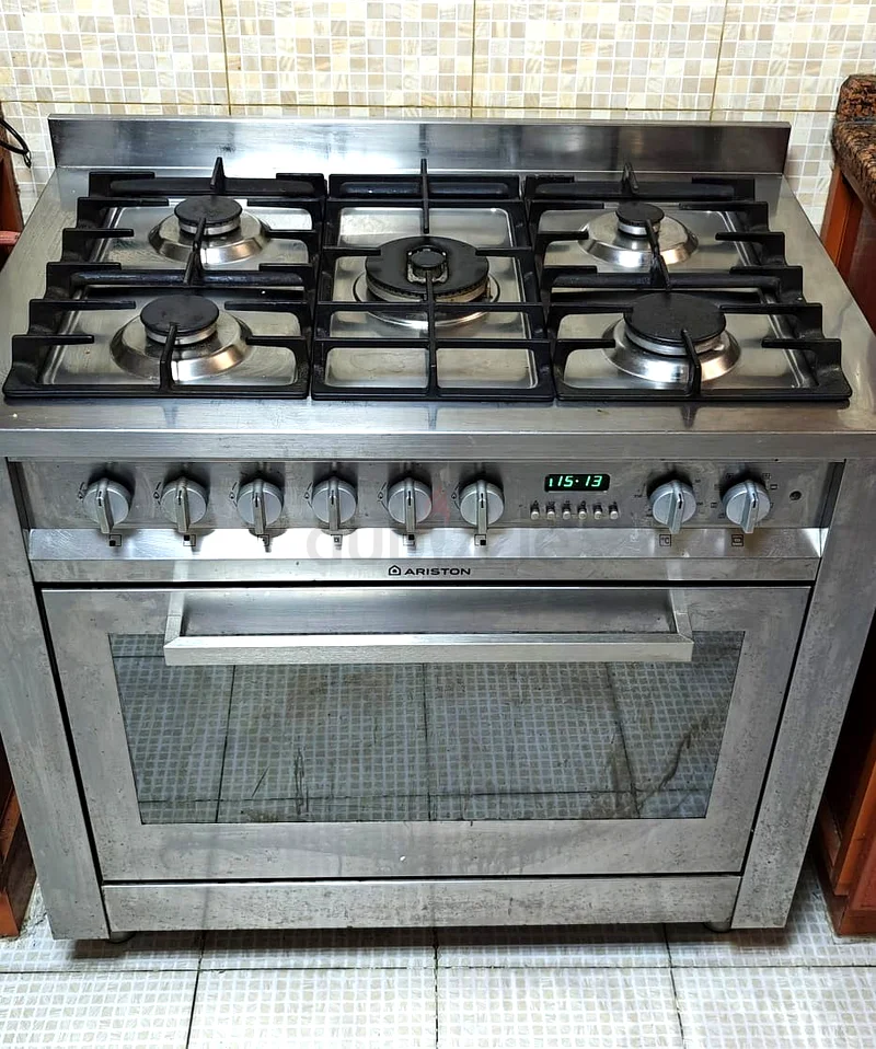Slash Price I Branded Ariston 5-Burner Gas Oven Hob (90x60cm) – Over 50% Off, Like New!63169930100226111