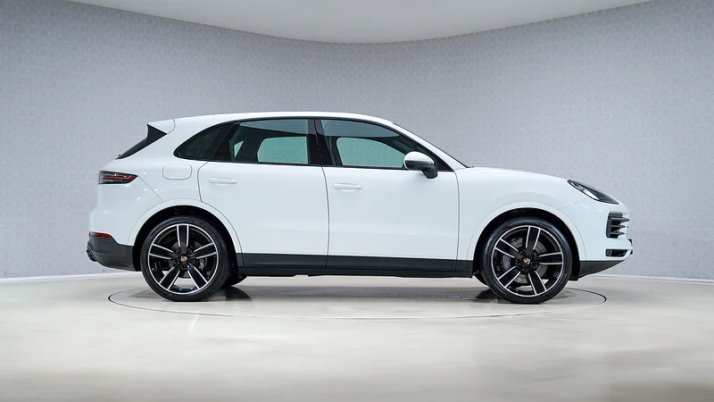 Cayenne S Platinum Edition | AED 4,608 PM | 2 Years Unlimited Warranty | GCC63150022866945112