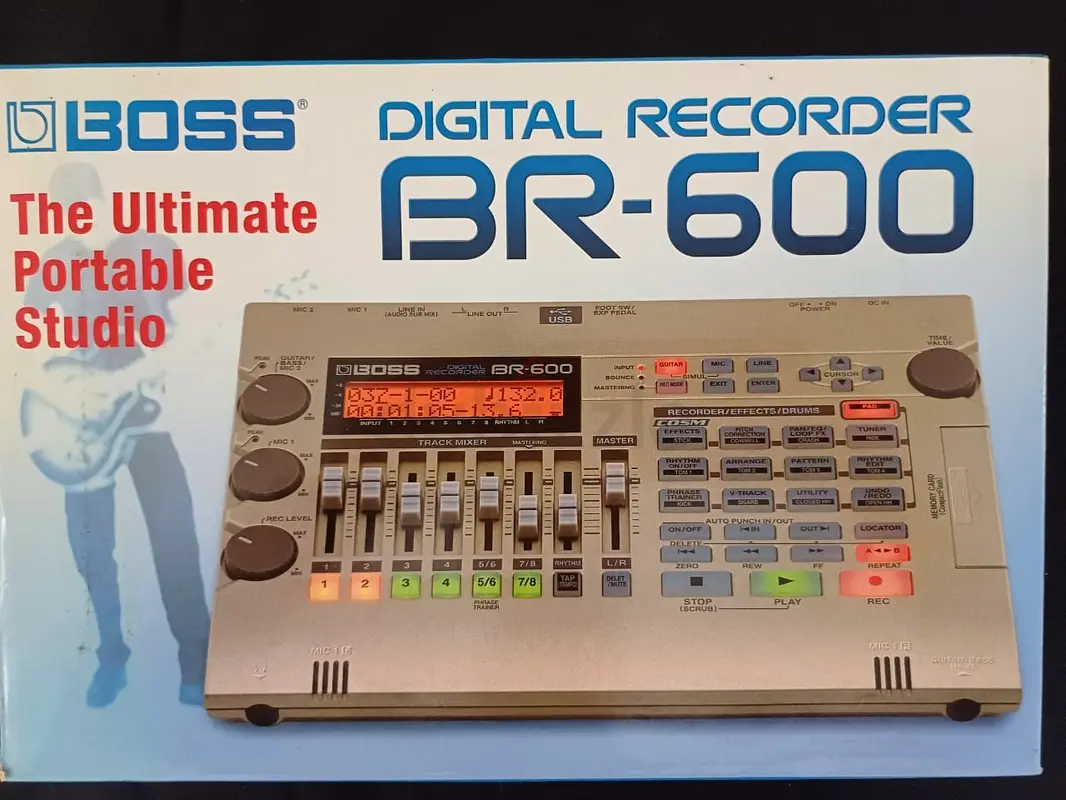 مسجل متعدد المسارات الرقمي بوس BR-600