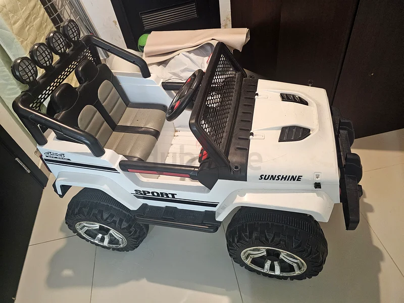 Electronic kid car63207403492993113