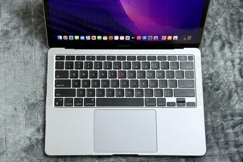 MacBook Air M163254995342723112