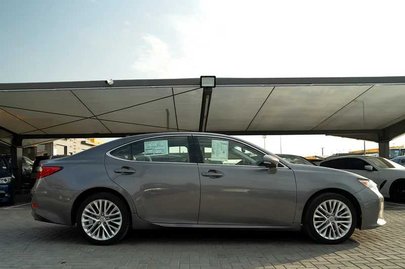 2013 Lexus ES-350 Leather | Sunroof | New Battery63226216439683112