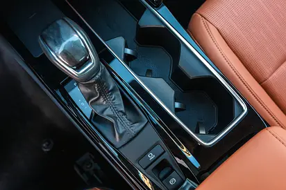 صورة مصغرة 17 لـ 2024 Toyota CAMRY
