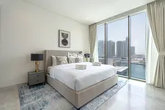Picturesque Canal View | Spacious | Contemporary
