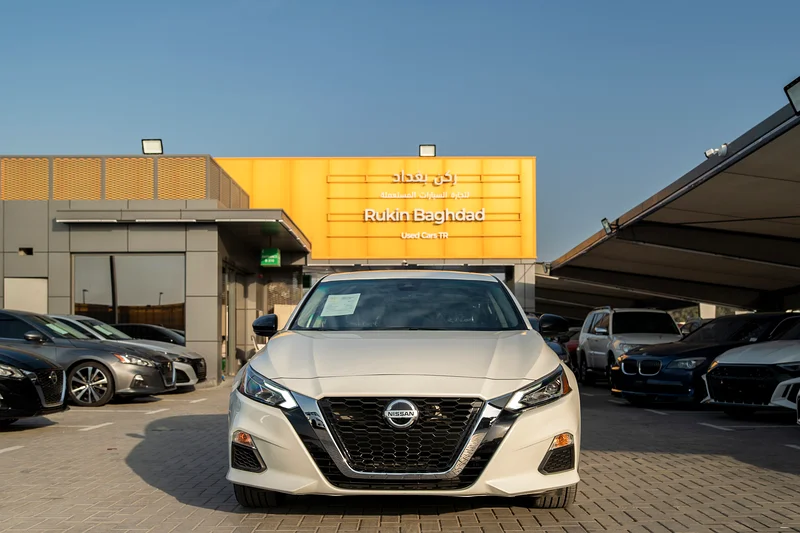 Nissan Altima SR Sunroof (13,000miles only!)63232621163779112