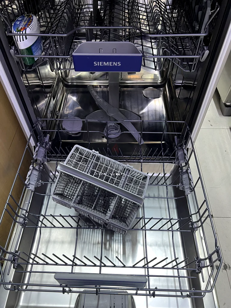 Siemens Home Connect Dishwasher, 6 Programmes, SN23HI26MM FREE DELIVERY + WARRANTY63168523873666113