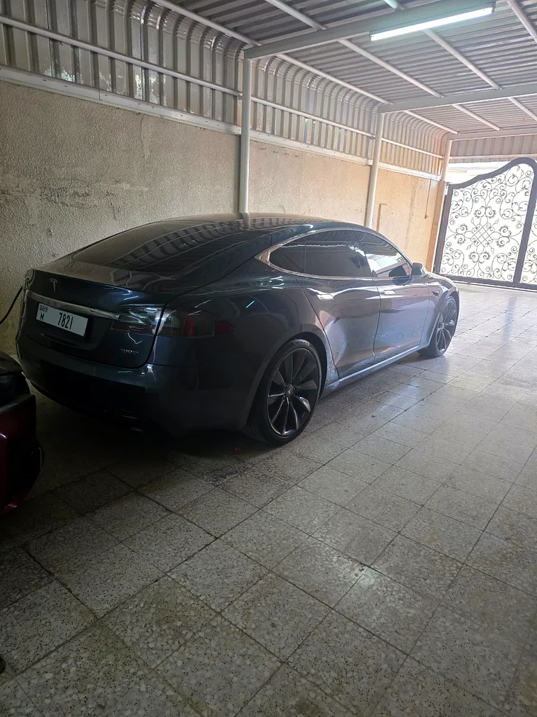 Tesla model S 100D GCC spec /2 keys /under warranty63134498145027113