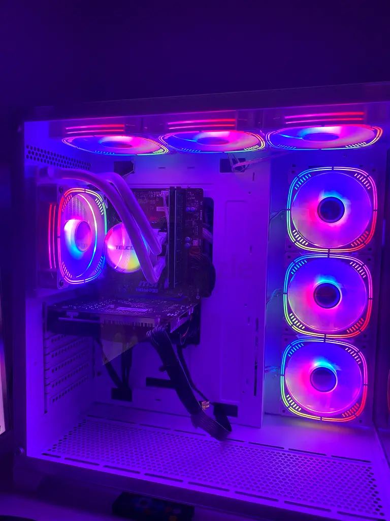 Like-New Gaming PC | بي سي قيمنق شبه جديد