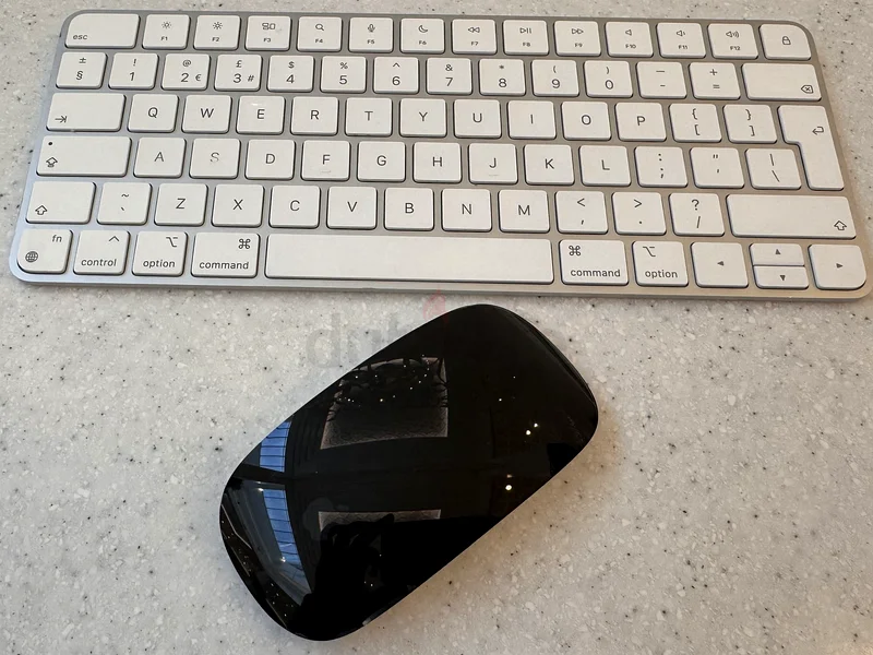 Apple Magic-3 Keyboard,English and Apple Magic 3 Mouse Limited Edition Black Color63253965906819110
