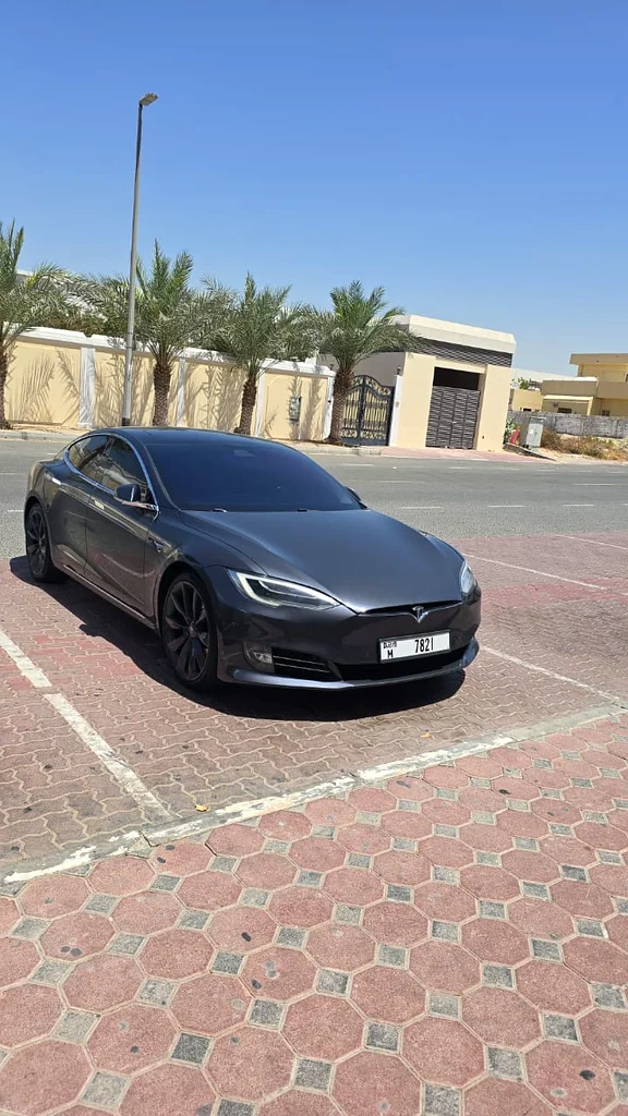 Tesla model S 100D GCC spec /2 keys /under warranty63134498145027111
