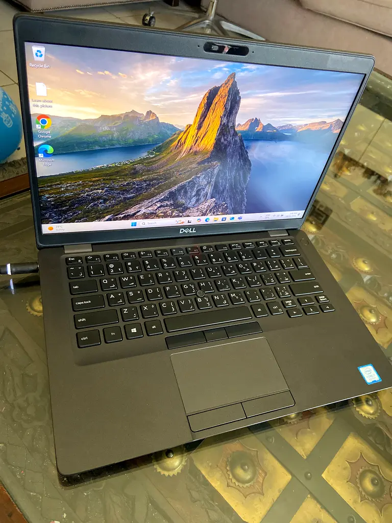 Dell Laptop 5400 i7 8th Gen63255529717761112