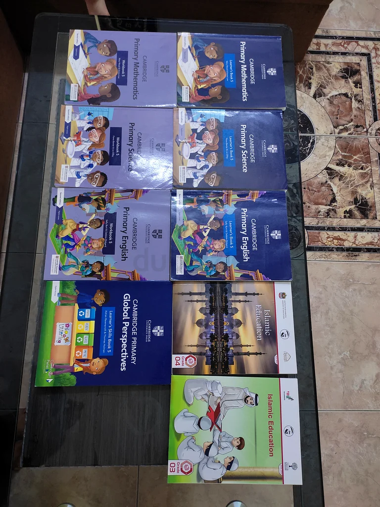 مجموعة من الكتب المدرسية للمدرسة الابتدائية كامبريدج632656044226591110