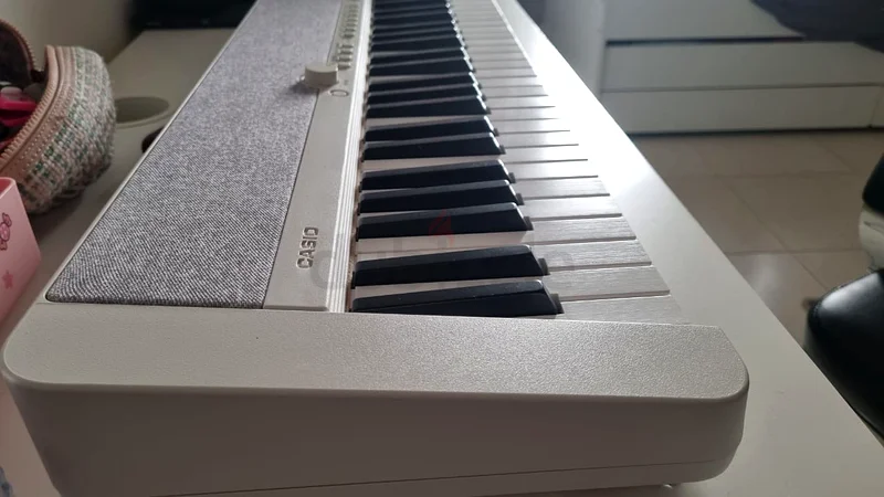 Casio ct-s1 piano keyboard with adaptor and box63207396649858111