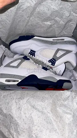 Jordan 4 ‘Midnight Navy’