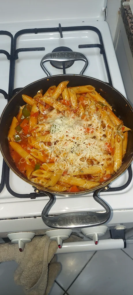 Part time cook available in Ajman63220833064579114