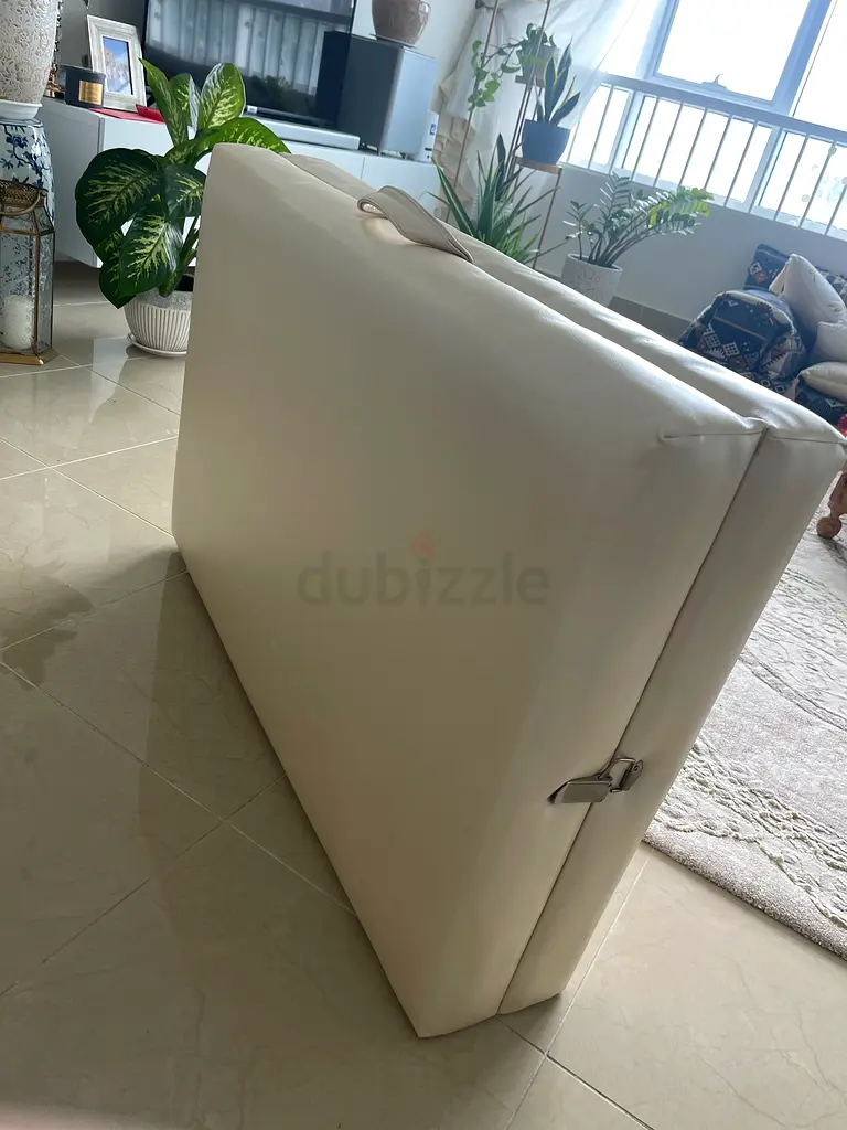 Portable bed for salons63258660867714113
