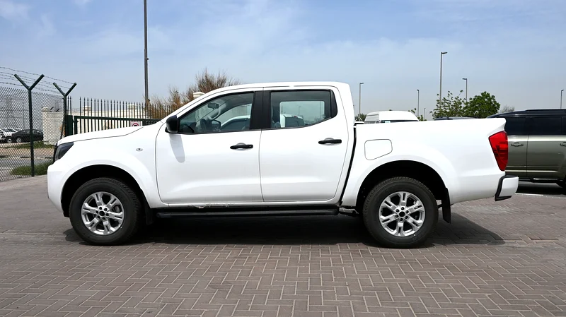 NISSAN NAVARA 2.5 PETROL SE 4X2 MT DCAB PLUS63399959251459112