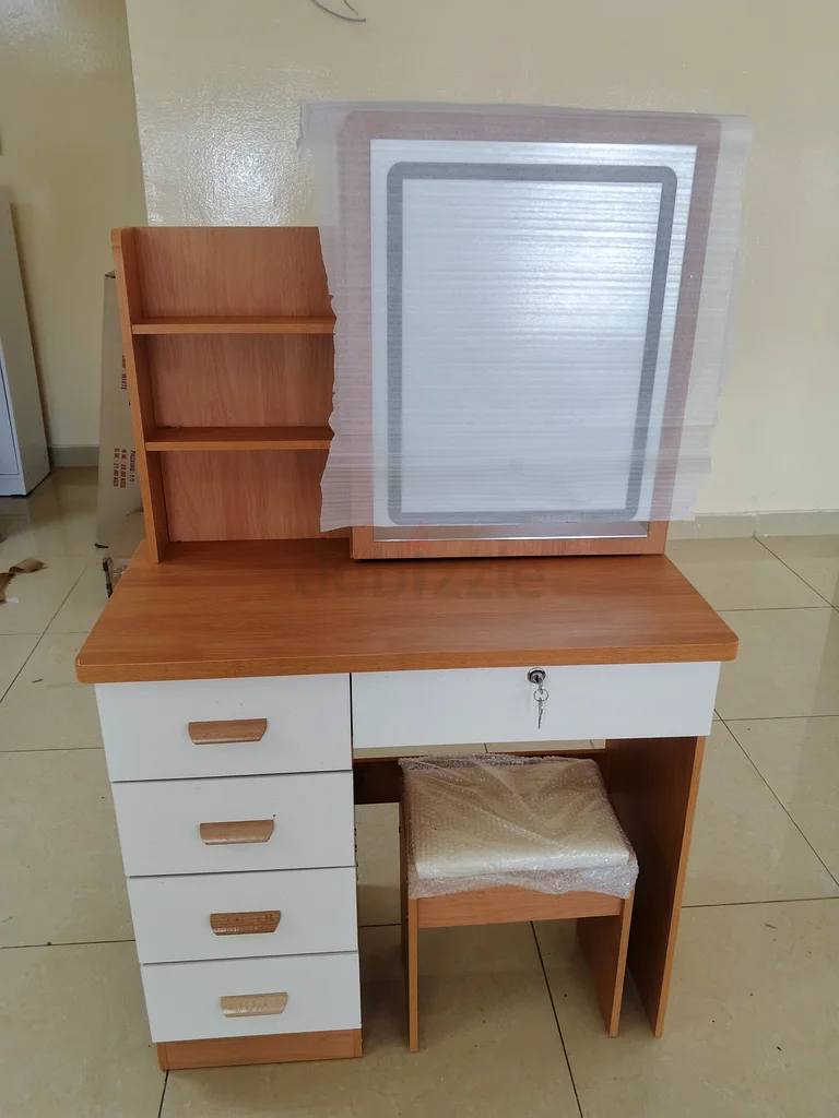 Dressing Table with Mirror inside LED63220831193857111