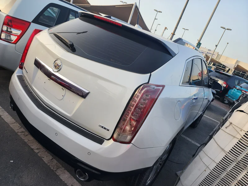 كاديلاك SRX فاخرة 2013 GCC كاملة المواصفات بدون حوادث نظيفة جدا من الداخل والخارج 100%62931650435714113