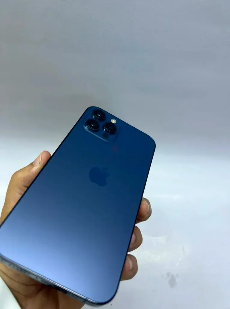 Abu Dhabi63213937924867112
