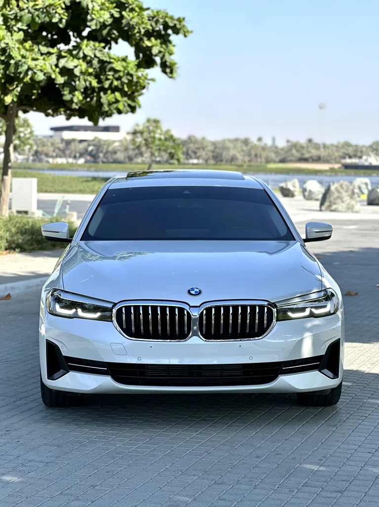 BMW 520i, 2022 model, GCC, fully loaded, first owner from the agency, agency checks to date, and und63228784645121118