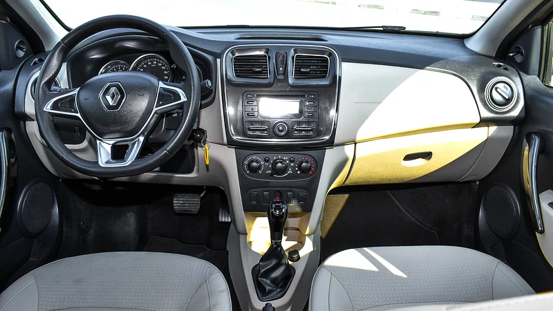 RENAULT SYMBOL PE-1.6L-2020-GCC62929644978691113