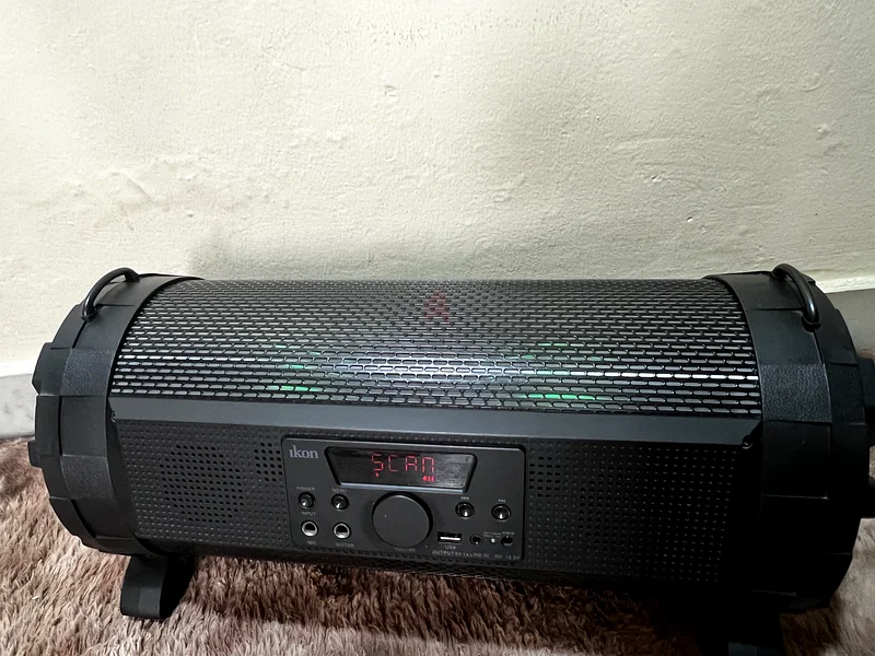 مكبر صوت بلوتوث أيكون مع ميكروفون، راديو، منفذ يو إس بي ومدخل صوتيAuxiliary63262397503875113