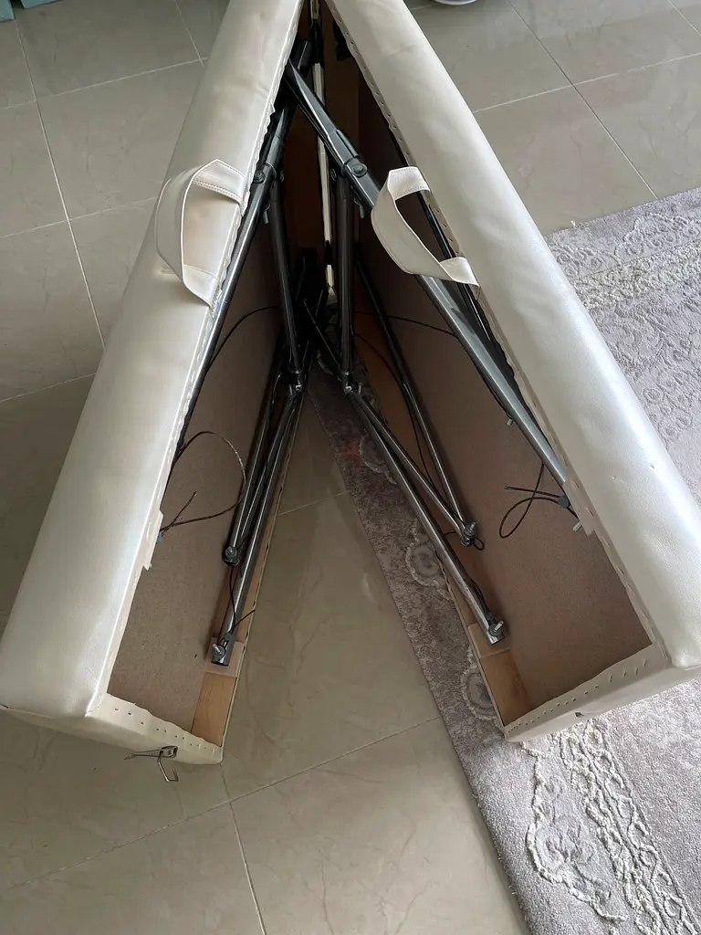 Portable bed for salons63258660867714111