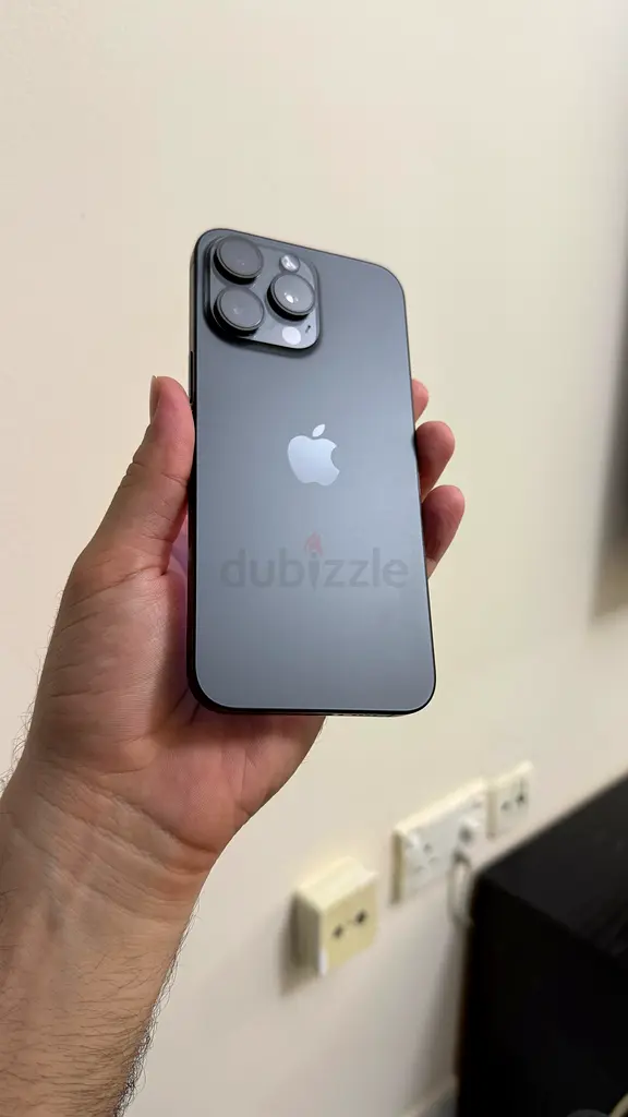 Iphone 15 pro max 256 Sim Lock