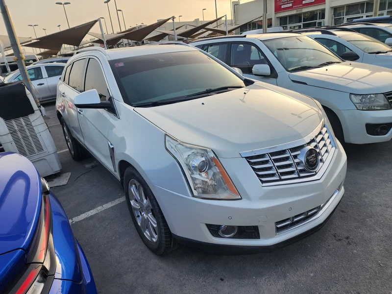 كاديلاك SRX فاخرة 2013 GCC كاملة المواصفات بدون حوادث نظيفة جدا من الداخل والخارج 100%62931650435714112